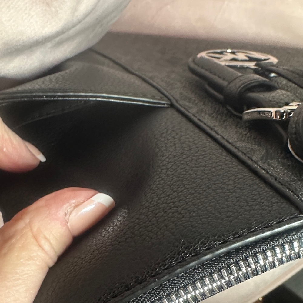 NWT Michael Kors Black Tote Bag - Picture 4 of 8